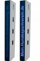 Schriftzug im Dekorstreifen